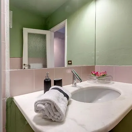 San Niccolo By Mamo *